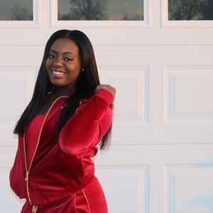 Meet your Posher, Pauline